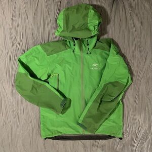 Arc’teryx Beta AR XL men’s jacket